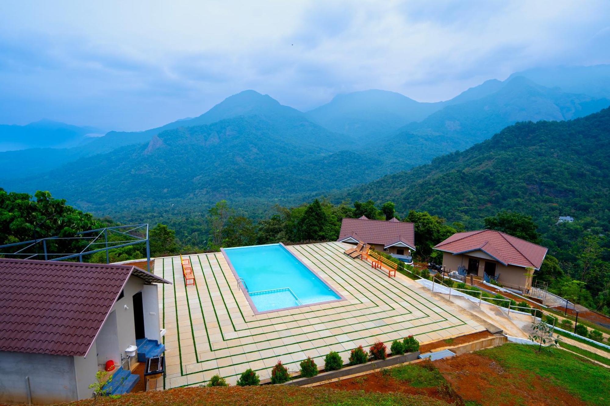 Karimb Resorts Vallikavungal Εξωτερικό φωτογραφία