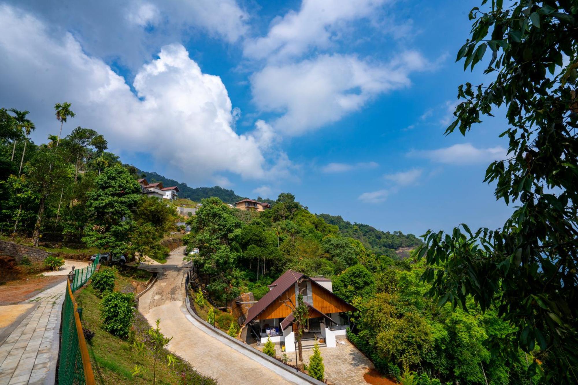 Karimb Resorts Vallikavungal Εξωτερικό φωτογραφία