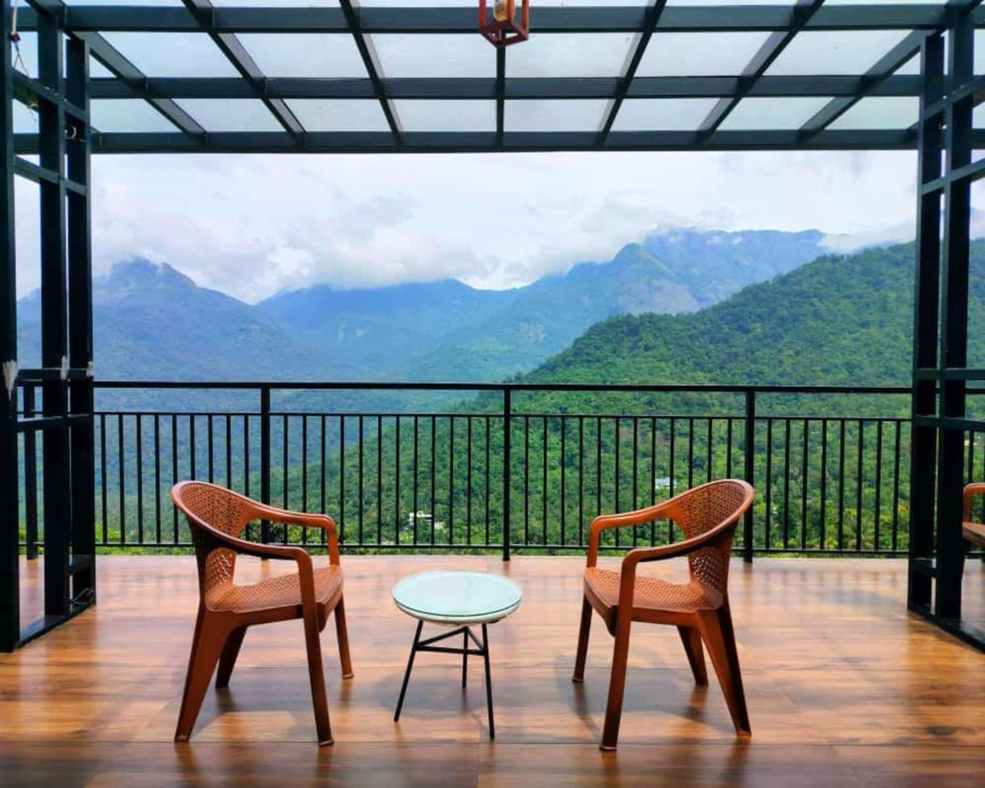 Karimb Resorts Vallikavungal Εξωτερικό φωτογραφία